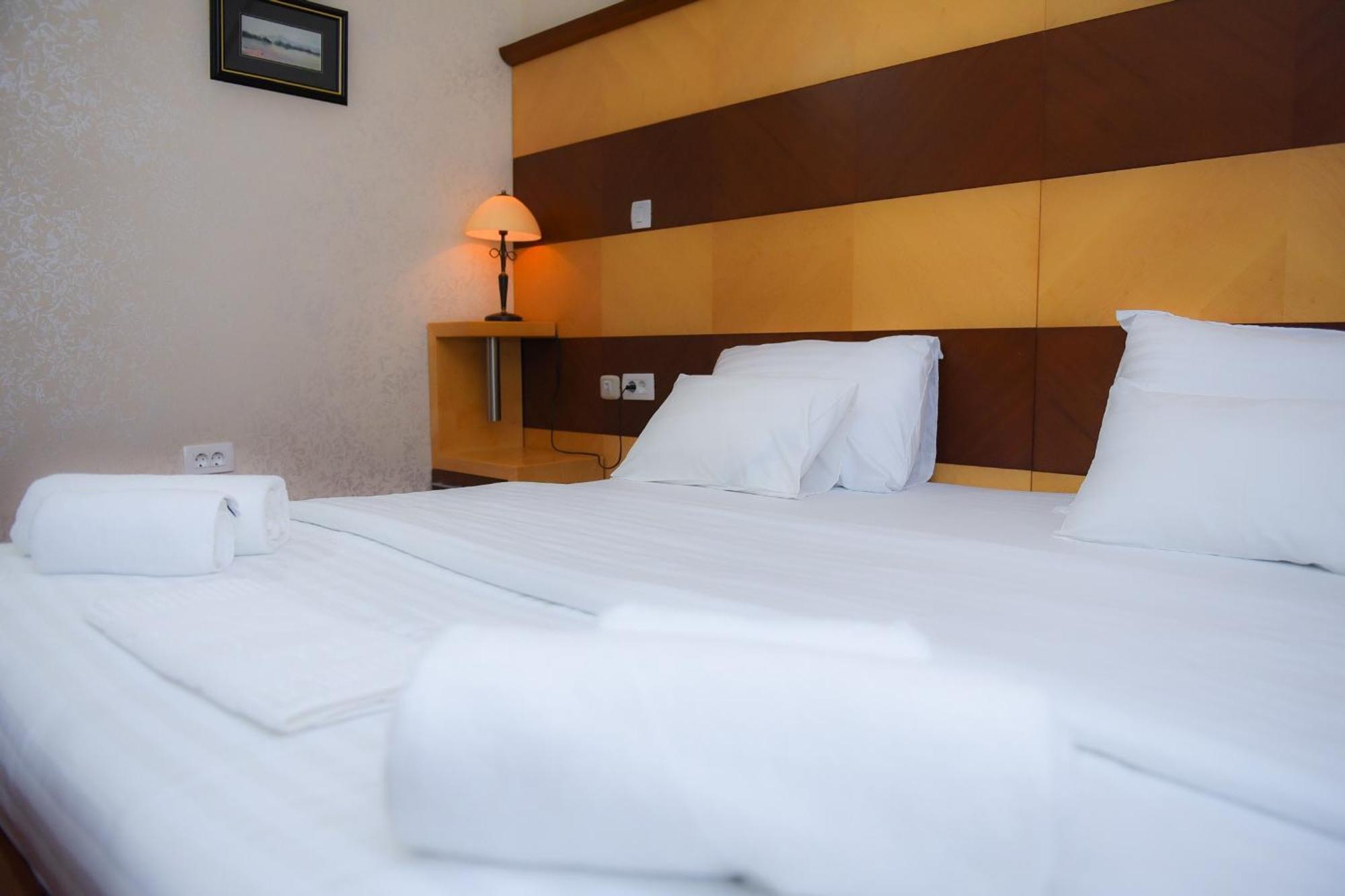 Hotel Marshal Niksic Exterior photo